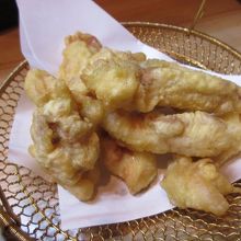 大山鶏の天ぷら。美味しいんだけど、コレ最後はきつい。