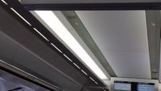 いつもこんなにガラガラなの？成田エクスプレス