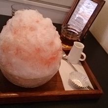 季節のかき氷　生スイカ