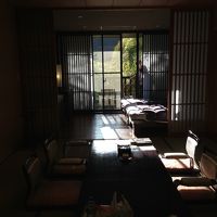 完全逆光ですが全景