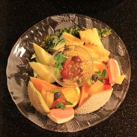 結婚後初の旅行ということでフルーツの差し入れをいただく。