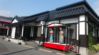 きれいな共同浴場がある