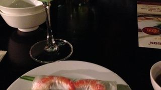 サービス最高、ハノイの夜を満喫できるレストラン