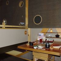 食事処で飛騨牛をいただく。