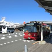 市営バス運営。１乗車１００円。