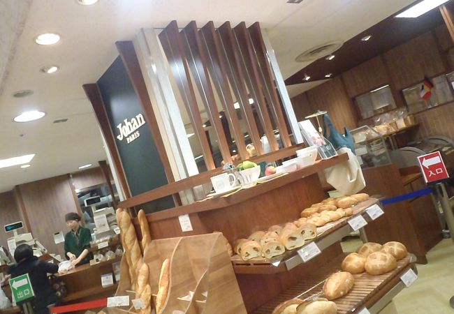 同じフロアーに２軒