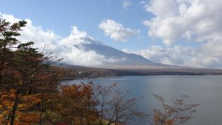 富士五湖から見た富士山