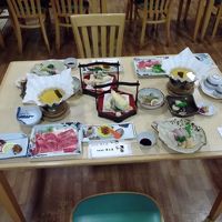 夕食(画像は2人前)です。