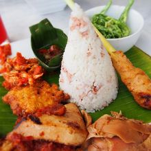 Nasi　Campur ナシチャンプル Rp. 800,00