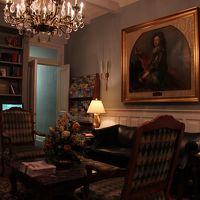 こじんまりとしたロビー