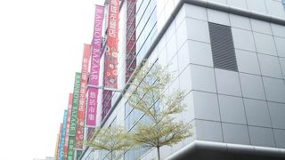 地下のフードコートが充実