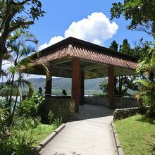 東屋のある展望台。