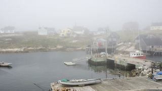 どうも霧が深い日が多いので観光写真と同じ景色を見るのは難しいか