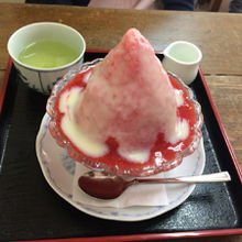 大人気のいちごミルクです！毎年売り切れ必至。他のお味も美味！