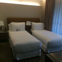 ウエスティン系なので、シモンズでしょうか？未確認ですが、快適