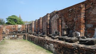 往時をしのぶ寺院跡