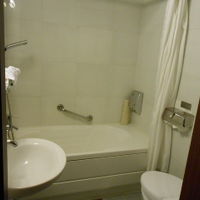 ちょっと狭い感じです。