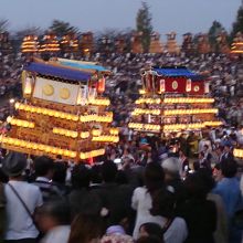 伊曾乃神社祭り　川入り