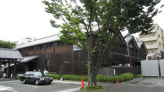 酒造の工程などが見学できる。