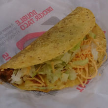 タコス。お手軽のファーストフードの中ではクオリティは高い！