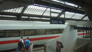 時刻どおりにきます！