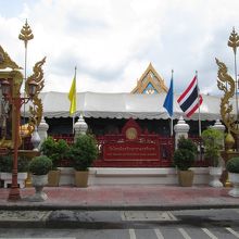 ワット・トライミット