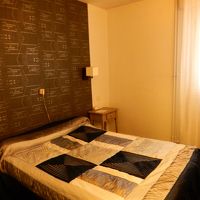 落ち着いたインテリアで、広さも十分です