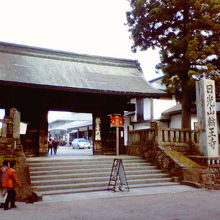 東照宮に比べると空いてました。