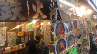 種類多い海鮮丼とたこ焼き