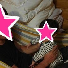 部屋の中にハンモック