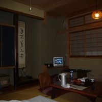 ６畳の和室は１部屋だけ。　２階です。