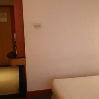 客室です。可もなく不可もなくといったところでしょうか。