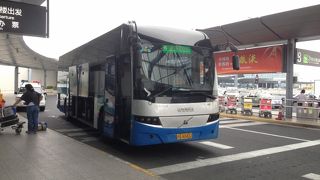 虹橋-浦東空港バス機場一線