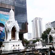 タイ人に人気の祠