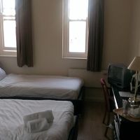 ＴＶはブラウン管の１４型です