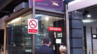 乗り場がわかりにくいですが。。