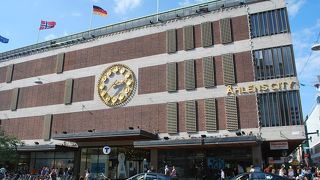 駅と直結でアクセス◎