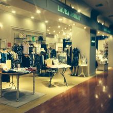 アンドのローラアシュレイ