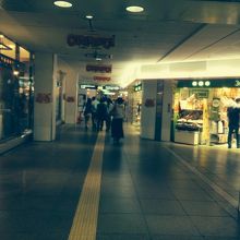 難波の地下街