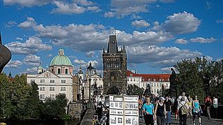 美しい橋塔です。