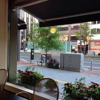 朝食レストラン