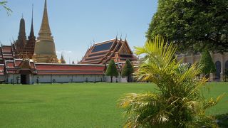 壮麗な宮殿群は歴代国王の建造物です。