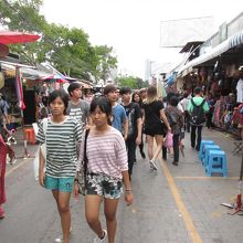 チャトゥチャック・ウィークエンド・マーケット