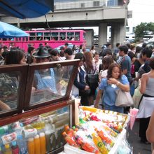 チャトゥチャック・ウィークエンド・マーケット