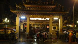 台湾式でお参り