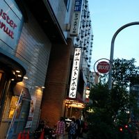 駅近く、分かりやすい場所です