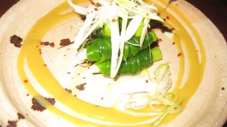 素敵な雰囲気の中で名物（馬刺し・からしレンコン・ぐるぐる・薩摩揚げなど+焼酎）をまとめて味わいたいならココ！