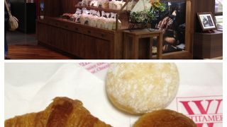 クロワッサンは美味 ♪