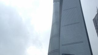 現在上海で最も高いビル