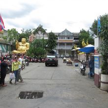 Wat Mung Muang